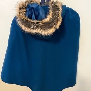 Elegant Blue Cape with Faux Fur Trim